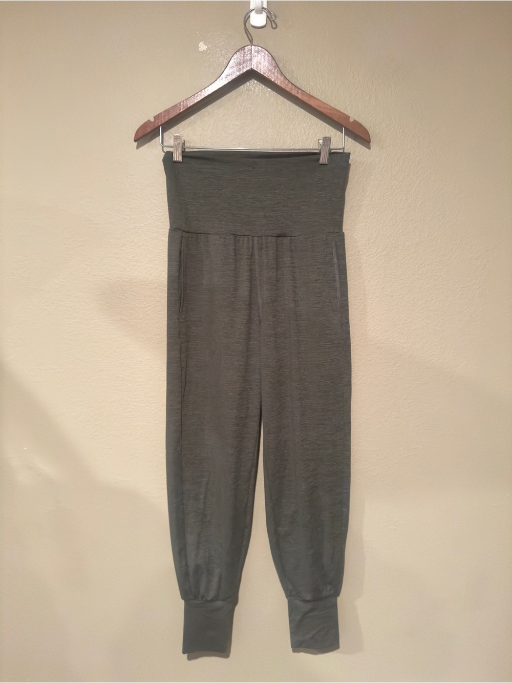 Aerie Offline High Waisted Tapered Space Dye Yoga Joggers Green Size Small - Picture 2 of 7